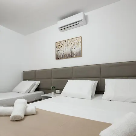 Hotel Agimi 65 Gjirokastër