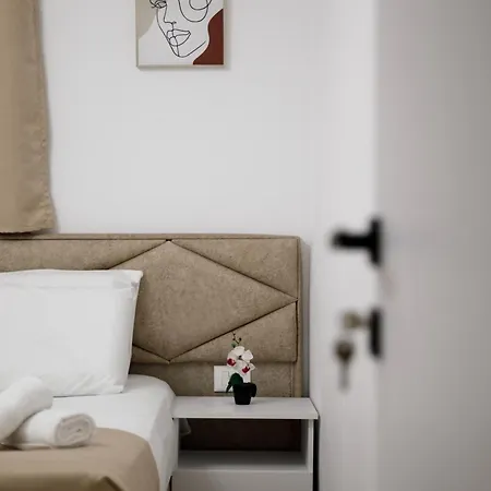 Hotel Agimi 65 3*