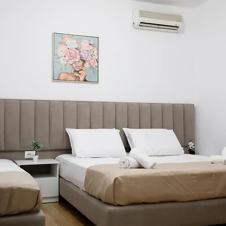 Hotel Agimi 65 3*
