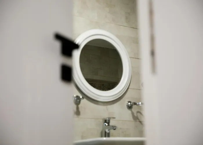 Agimi 65 Szálloda 3*